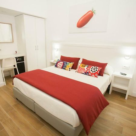 Mediterranean Rooms Кастелламмаре-ди-Стабия Экстерьер фото