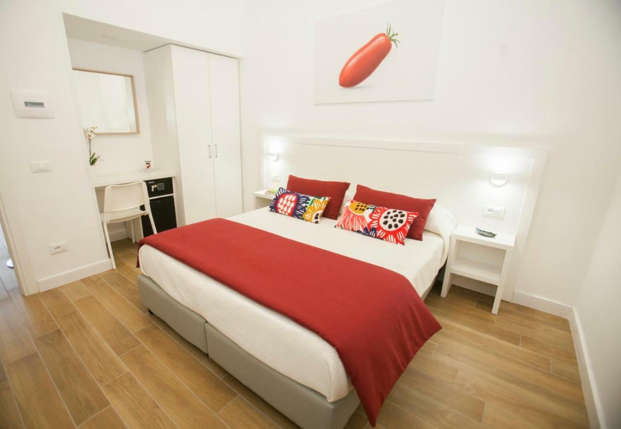Mediterranean Rooms Кастелламмаре-ди-Стабия Экстерьер фото